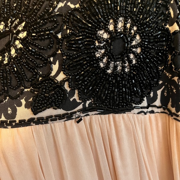 Vintage Diane Von Furstenberg - Picture 3 of 9